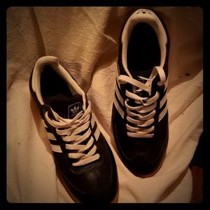 Adidas Sambas